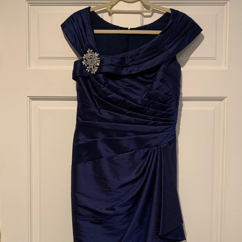BLUE FORMAL DRESS - SIZE 4